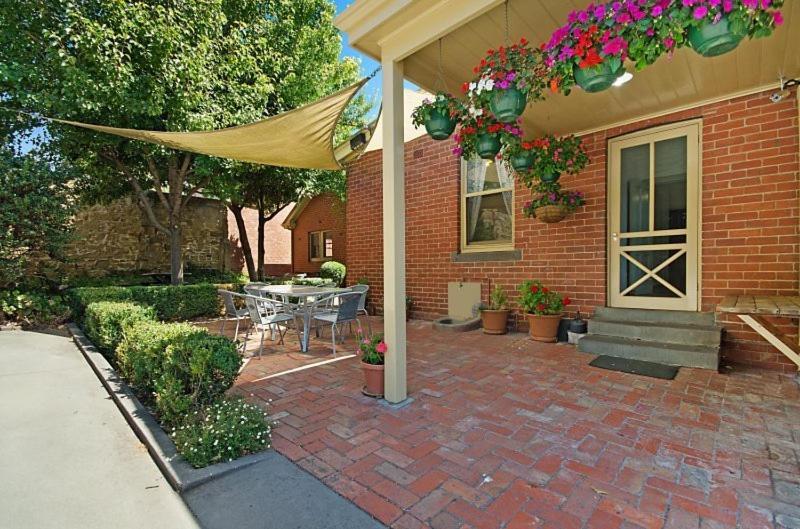 Gatehouse On Ryrie Bed & Breakfast Geelong Exterior photo