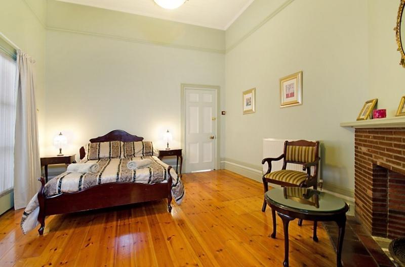 Gatehouse On Ryrie Bed & Breakfast Geelong Exterior photo